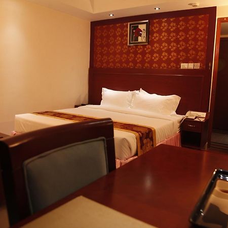 Hotel Hiton Perintalmanna Εξωτερικό φωτογραφία