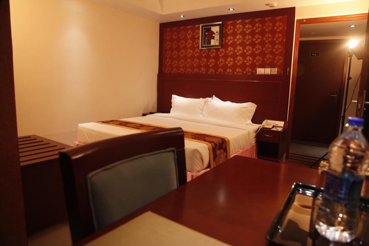 Hotel Hiton Perintalmanna Εξωτερικό φωτογραφία