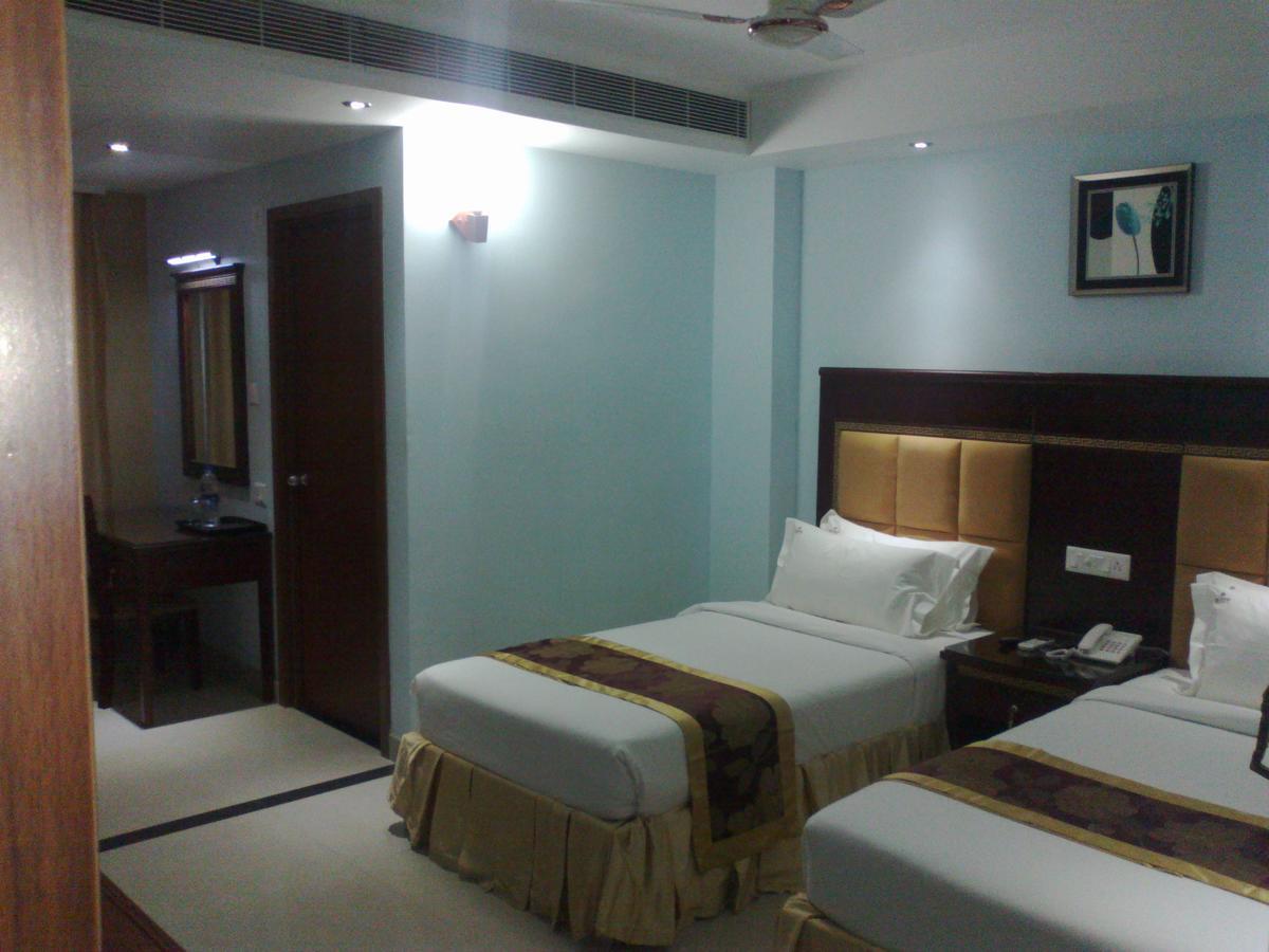 Hotel Hiton Perintalmanna Εξωτερικό φωτογραφία